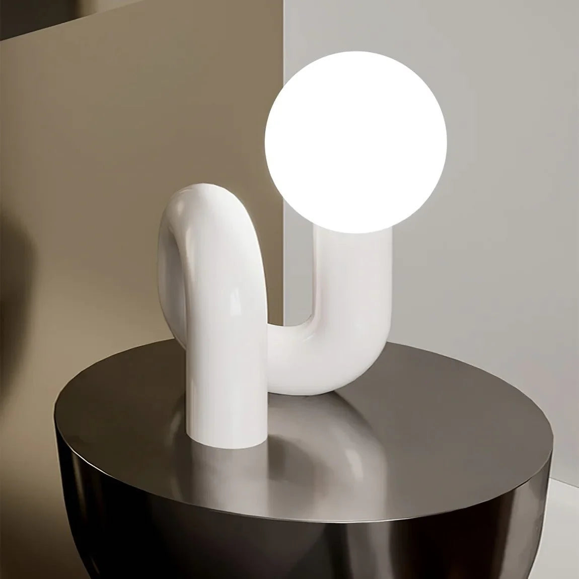 Modern Quirky Chunky Table Lamp — Playful Sculptural Lighting for Contemporary Interiors